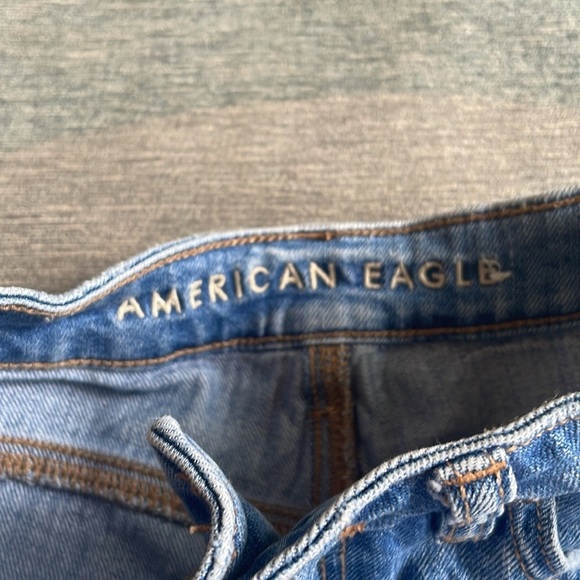 American Eagle Floral Dainty Embroidered Denim Shorts - Picture 7 of 11